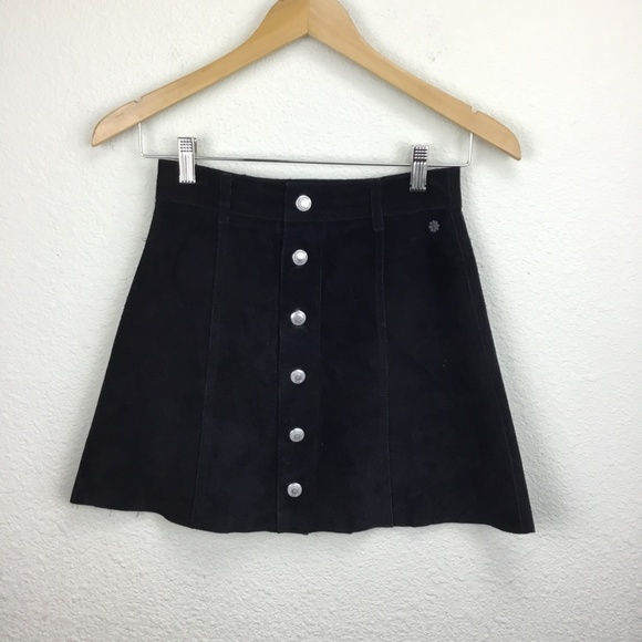 Alexa Chung for AG Black Suede Mini Skirt 25 - Picture 3 of 8